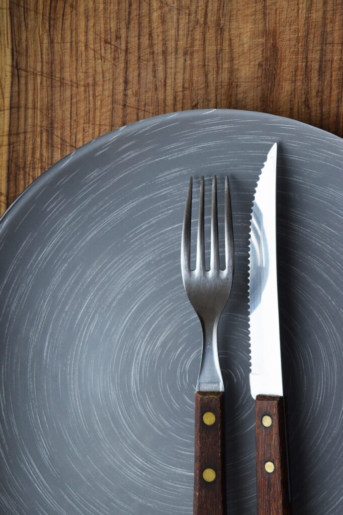 knife and fork, plate, dish, menu design, empty plate, cutting board, wooden, kitchen, cutlery, cooking, table, food, cuisine, traditional, diet, menu, culinary, brown, meal, preparation, kitchenware, utensil, equipment, tool, household, restaurant, dinner, blue food, blue kitchen, blue cooking, blue restaurant, blue table, blue tools, blue diet, blue dinner, blue board, plate, empty plate, empty plate, empty plate, empty plate, empty plate